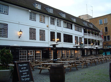 George Inn - Southwark - London - Charles Dickens